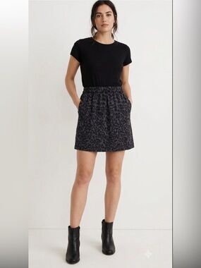 Skies Are Blue Animal Print Mini Skirt NWT Elastic Waist Women’s Size Small
